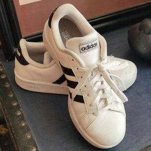 Womens Adidas Grand Court Shoes